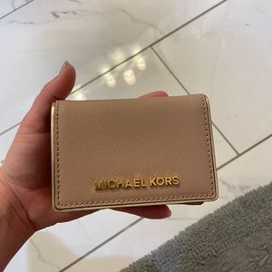 Michael kors wallet